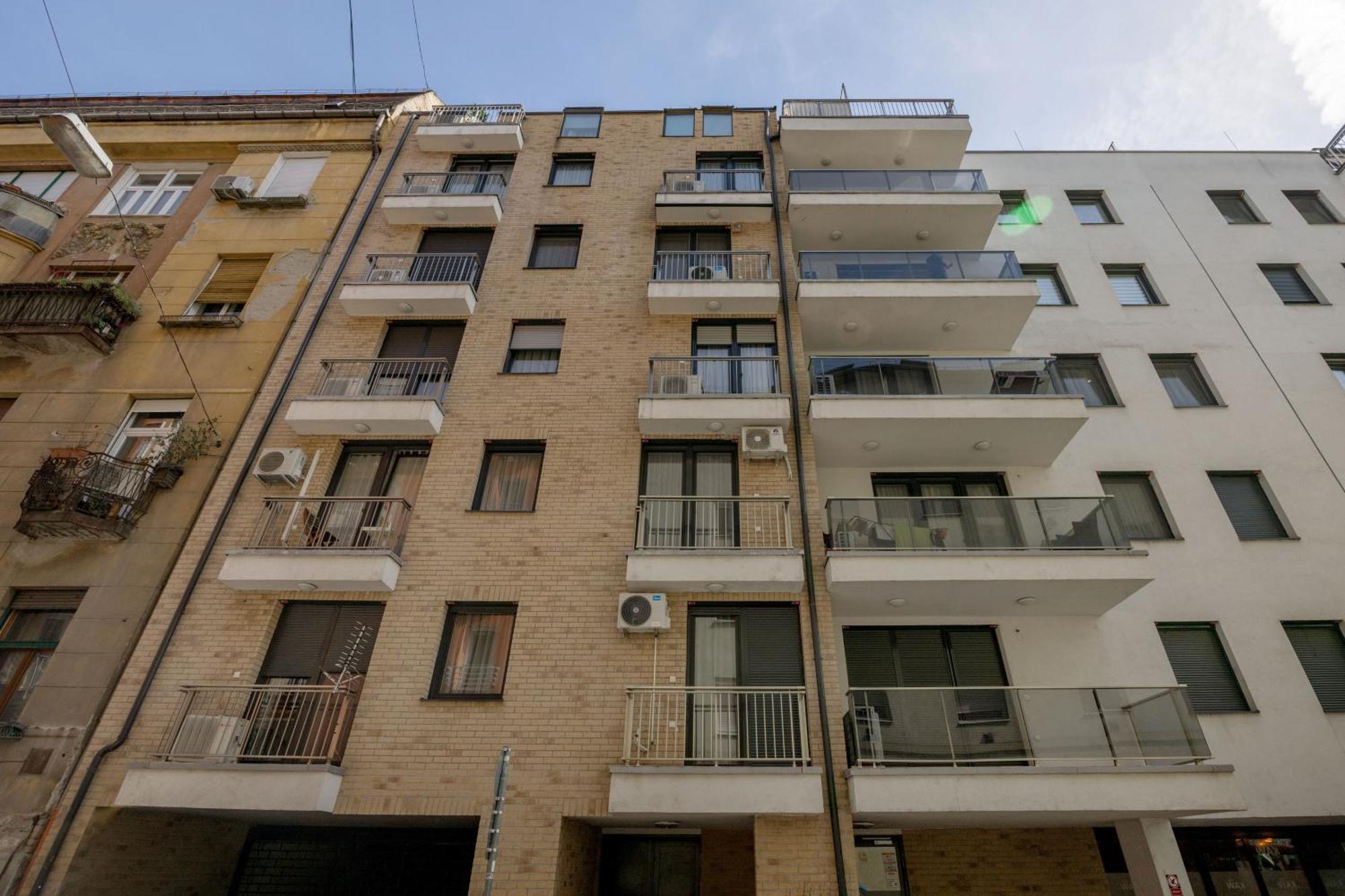 Apartamento Bright Floor With Parking *