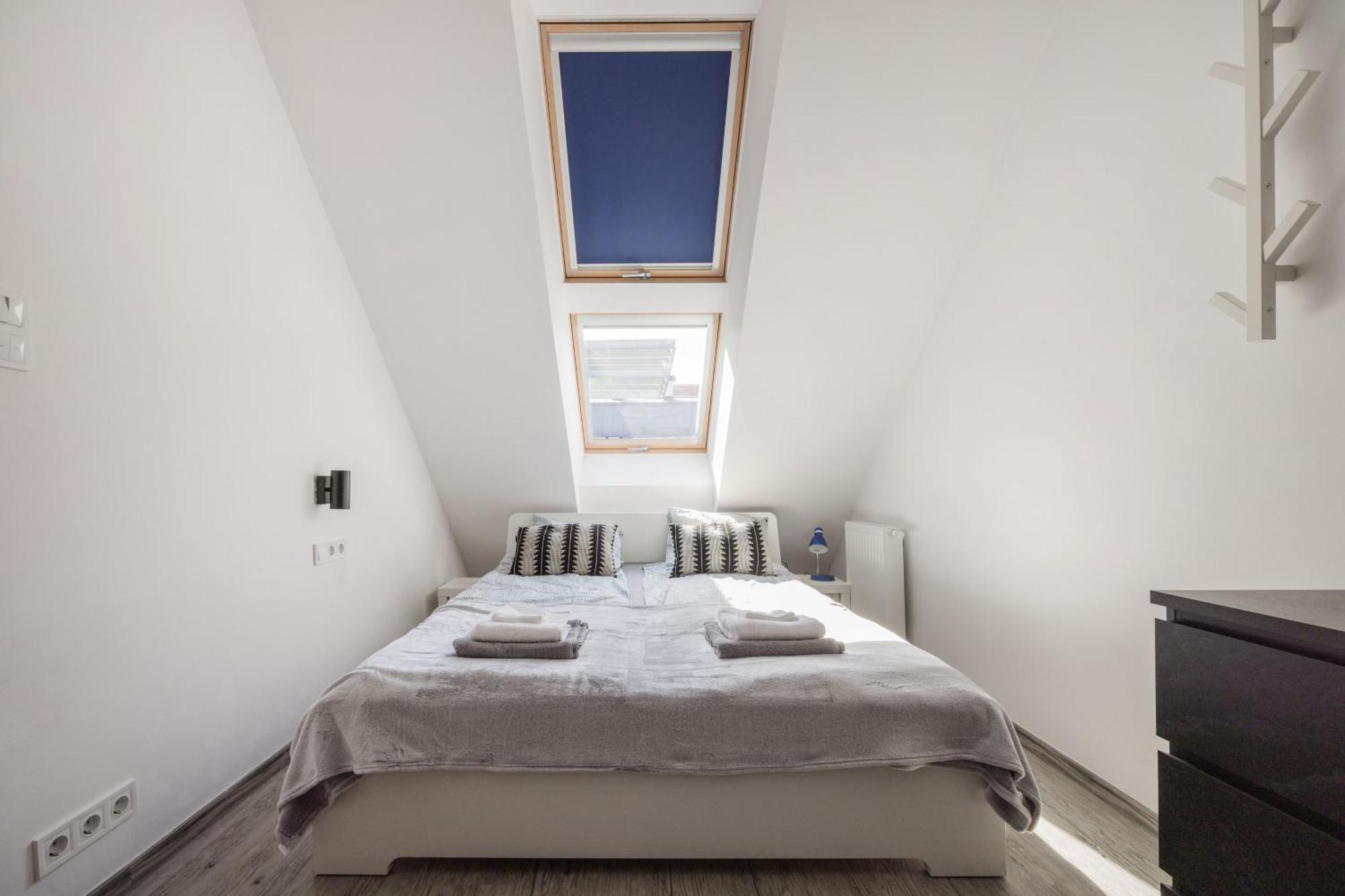 Bright Floor With Parking Apartamento Budapest